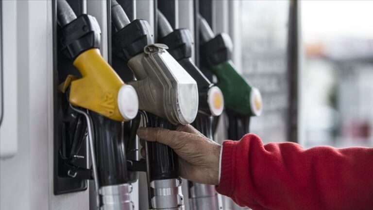 Benzin, motorin ve LPG’ye dev zam geliyor Benzin, motorin ve LPG’ye dev zam geliyor