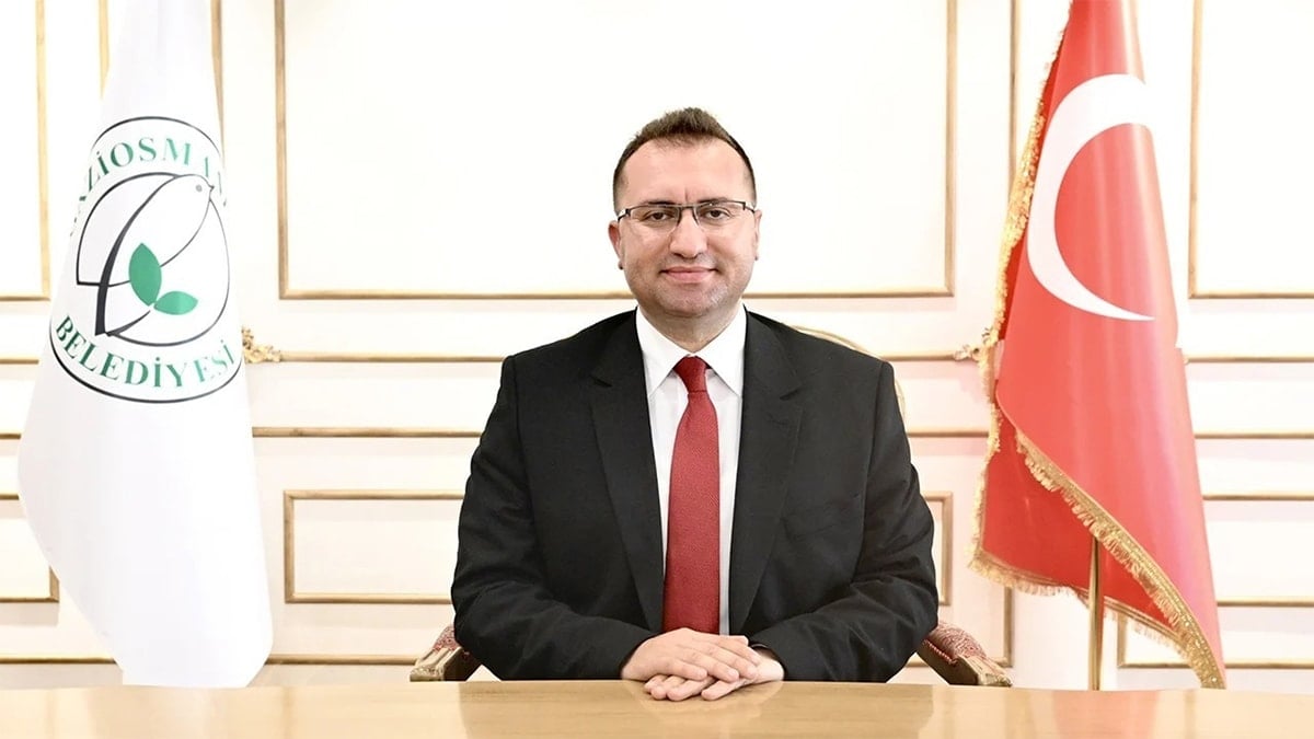CHP’li 3 belediye başkanvekili seçimi öncesi AKP ve MHP’li üyelere çağrı CHP’li 3 belediye başkanvekili seçimi öncesi AKP ve MHP’li üyelere çağrı
