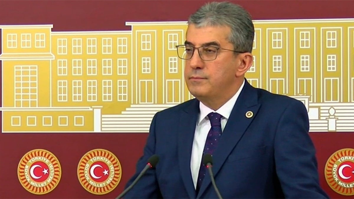 CHP’li Günaydın: Trump’ı, ABD’yi, İran’ı bomba yağdıranları, onları kınayamayanları da kınıyoruz CHP’li Günaydın: Trump’ı, ABD’yi, İran’ı bomba yağdıranları, onları kınayamayanları da kınıyoruz