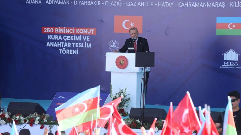 Cumhurbaşkanı Erdoğan: Şartlar ne olursa olsun önceliğimiz bellidir Cumhurbaşkanı Erdoğan: Şartlar ne olursa olsun önceliğimiz bellidir
