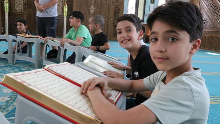 Diyanet yaz Kuran kurslarında 3 milyon öğrenciye ulaşmayı hedefliyor! Diyanet yaz Kuran kurslarında 3 milyon öğrenciye ulaşmayı hedefliyor!