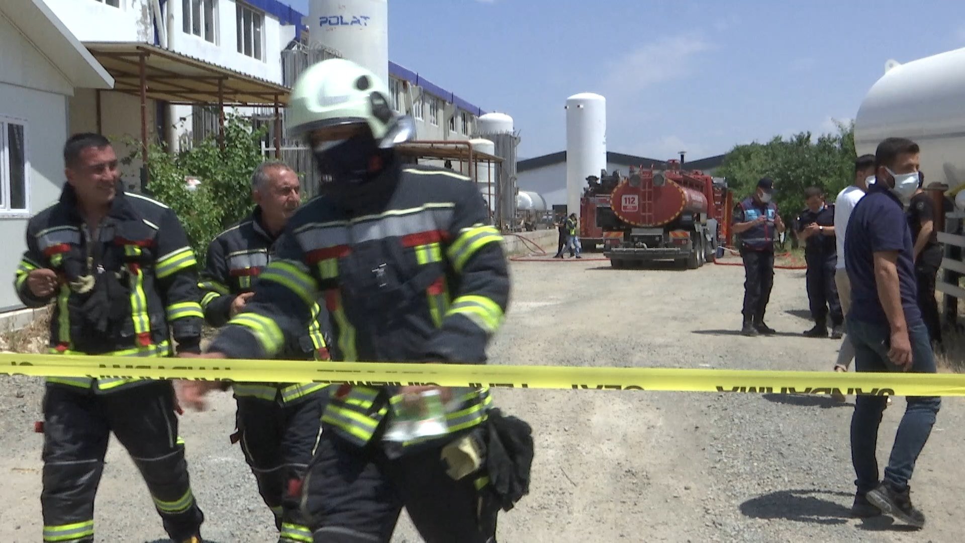 Dolum tesisinde patlama; 3 kişi gazdan etkilendi Dolum tesisinde patlama; 3 kişi gazdan etkilendi