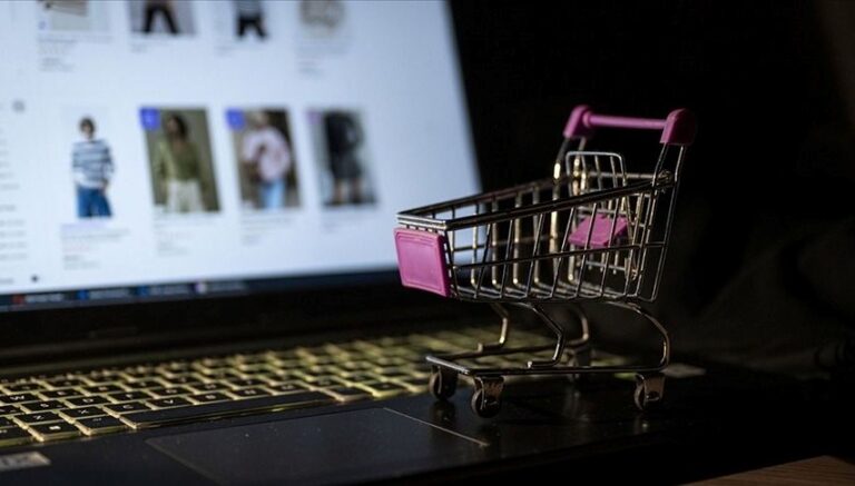 E-ticarette yeni dönem: Sertifika zorunluluğu geliyor E-ticarette yeni dönem: Sertifika zorunluluğu geliyor