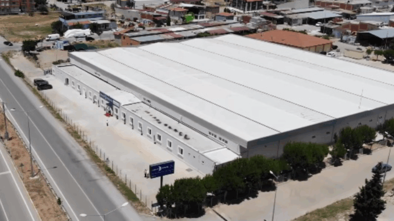 Ekonominin ağır topu 2 fabrikasını birden kapatıyor Ekonominin ağır topu 2 fabrikasını birden kapatıyor