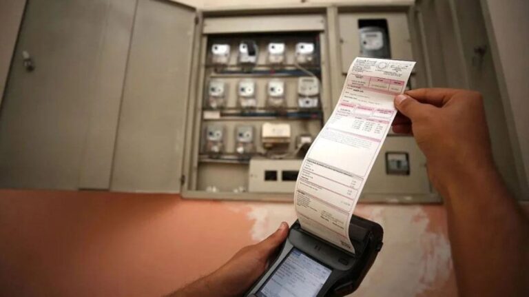 Elektrik zammı ayıplı sayıldı: İtiraz edene para faiziyle iade ediliyor Elektrik zammı ayıplı sayıldı: İtiraz edene para faiziyle iade ediliyor