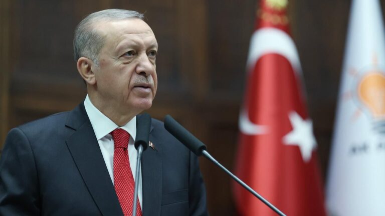Erdoğan YKS’ye girecek öğrencilere başarı diledi Erdoğan YKS’ye girecek öğrencilere başarı diledi
