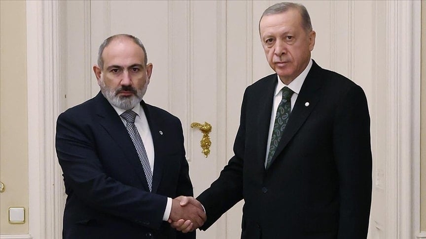 Ermenistan Başbakanı’ndan Türkiye’ye ‘tarihi ziyaret’: Azerbaycan – Ermenistan barışı için bir adım mı? Ermenistan Başbakanı’ndan Türkiye’ye ‘tarihi ziyaret’: Azerbaycan – Ermenistan barışı için bir adım mı?