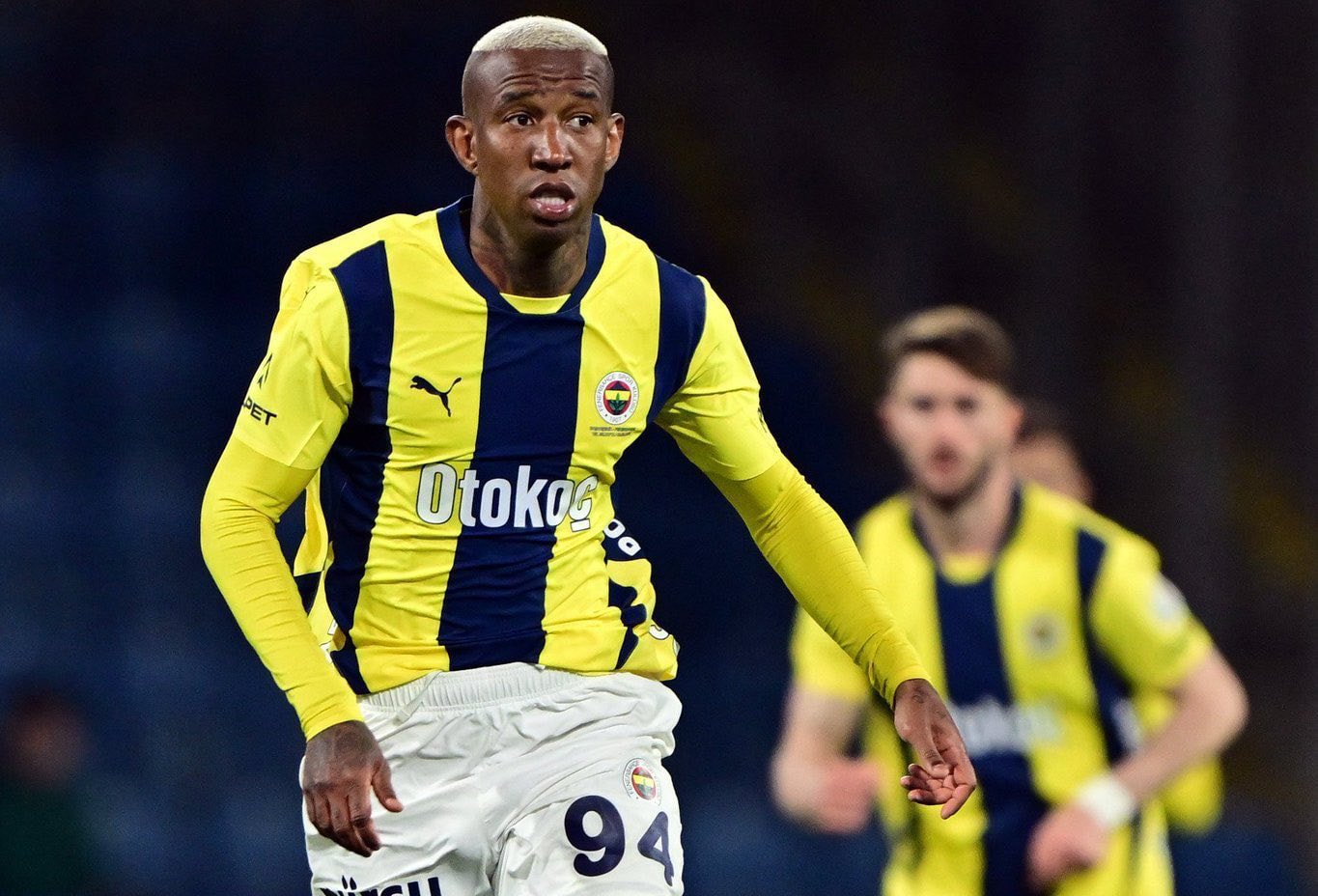 Gelen tepkilere Talisca’dan gece yarısı paylaşımı! Gelen tepkilere Talisca’dan gece yarısı paylaşımı!
