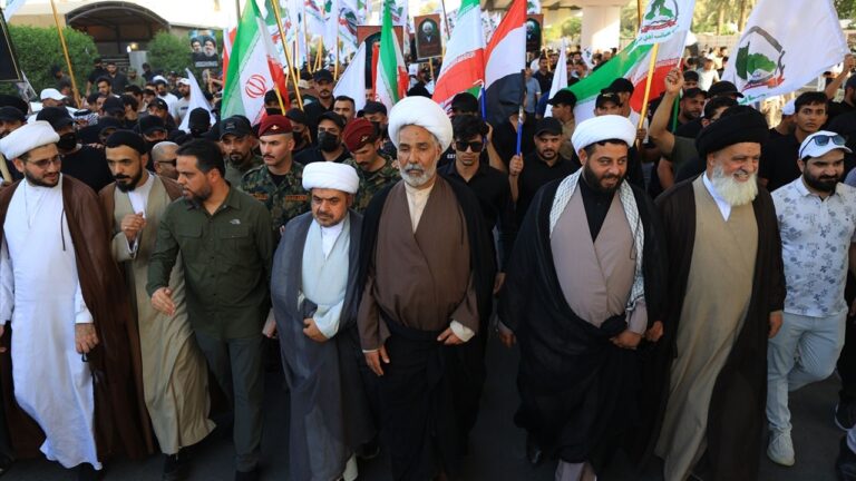 Irak’ta İran’a destek gösterisi düzenlendi Irak’ta İran’a destek gösterisi düzenlendi