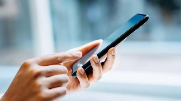 İtalya’da öğrencilerin cep telefonu kullanması yasaklandı İtalya’da öğrencilerin cep telefonu kullanması yasaklandı