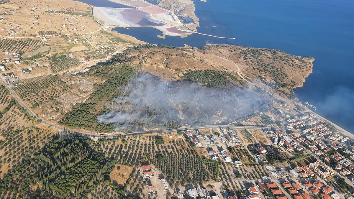 İzmir’de maki yangını İzmir’de maki yangını