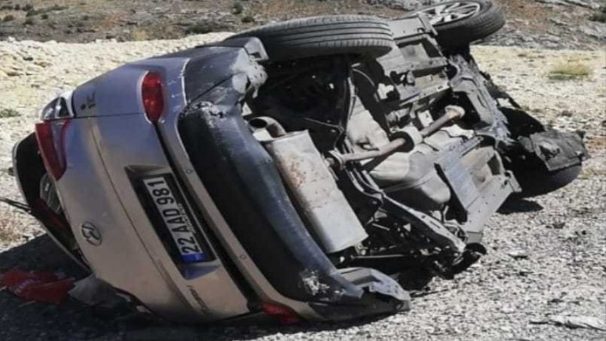 Malatya’da otomobil bariyerlere çarptı: Ölü ve yaralılar var Malatya’da otomobil bariyerlere çarptı: Ölü ve yaralılar var