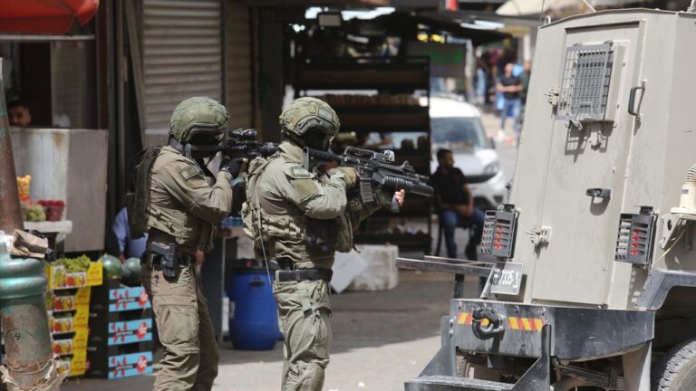 Nablus’a baskın: Filistinliler yaralandı! Nablus’a baskın: Filistinliler yaralandı!