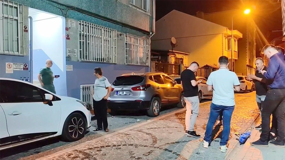 Polis memurunun evinde dehşet: Başı olmayan ceset parçaları bulundu Polis memurunun evinde dehşet: Başı olmayan ceset parçaları bulundu