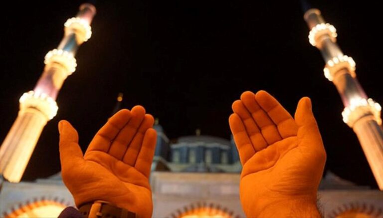 Şükür namazı nasıl kılınır, kaç rekat? Diyanet’e göre şükür namazı kılınışı Şükür namazı nasıl kılınır, kaç rekat? Diyanet’e göre şükür namazı kılınışı