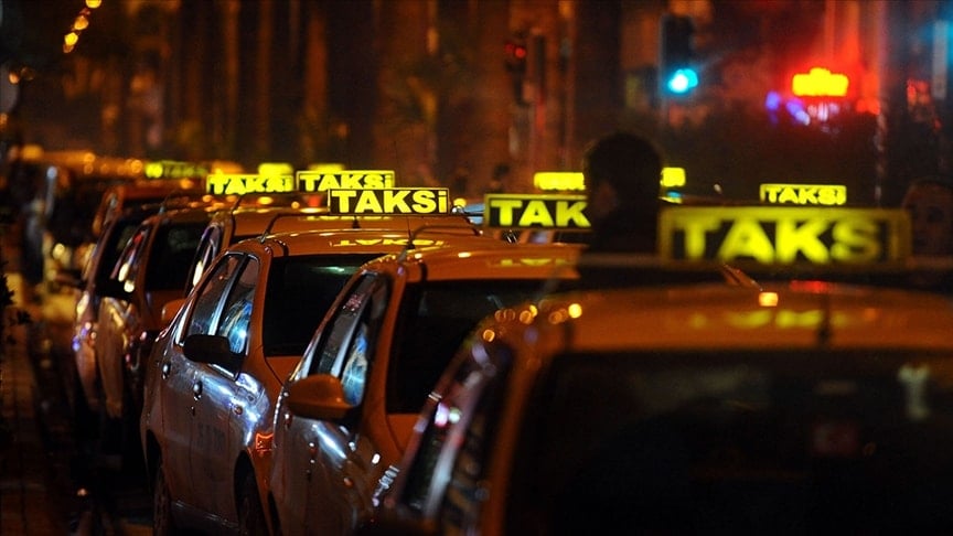 Taksi çağırmanın bedeli arttı: Yüzde 25 zam geldi Taksi çağırmanın bedeli arttı: Yüzde 25 zam geldi