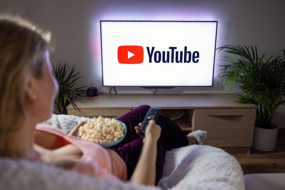 Televizyondan Youtube izleyenler dikkat! Canınız çok sıkılacak Televizyondan Youtube izleyenler dikkat! Canınız çok sıkılacak