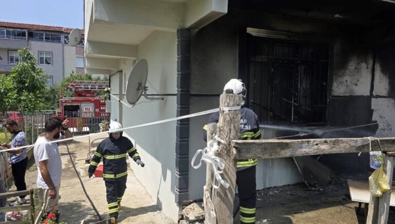 Tokat’ta bir evde yangın çıktı Tokat’ta bir evde yangın çıktı