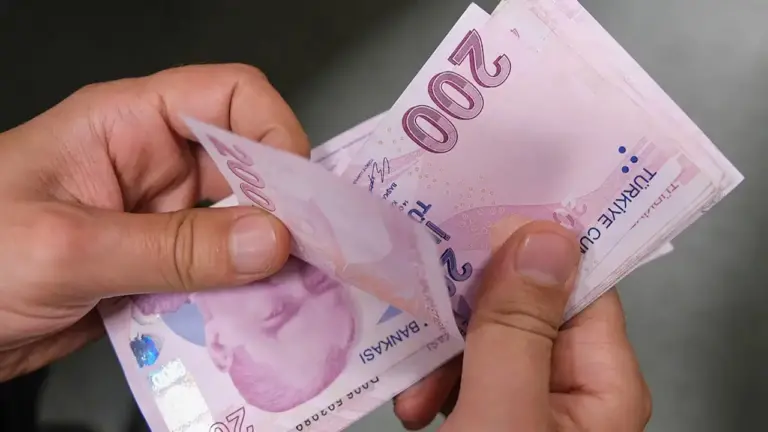 Toplu iş sözleşmesinde son viraja gelindi: 600 bin kişinin gözü bu kararda! Toplu iş sözleşmesinde son viraja gelindi: 600 bin kişinin gözü bu kararda!