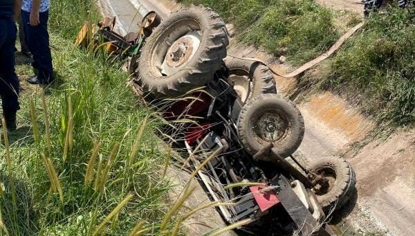 Traktör sulama kanalına devrildi: 1 ölü Traktör sulama kanalına devrildi: 1 ölü