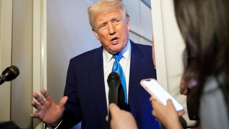 Trump, ABD istihbaratını yalanladı! Trump, ABD istihbaratını yalanladı!