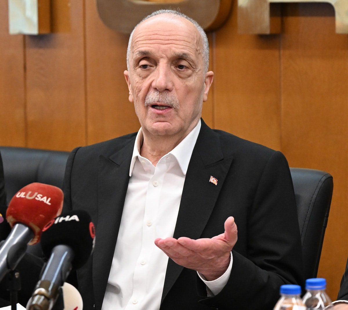 TÜRK-İŞ’ten kamu işçisi zam açıklaması TÜRK-İŞ’ten kamu işçisi zam açıklaması