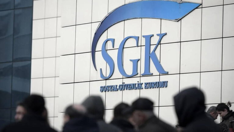 Yapılandırma yolda… Uzmanı tarih verdi: SGK-vergi borcu olanlar dikkat! Yapılandırma yolda… Uzmanı tarih verdi: SGK-vergi borcu olanlar dikkat!