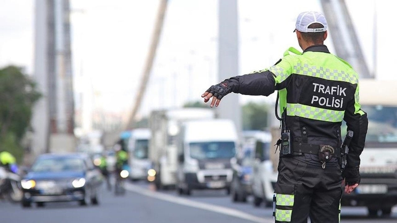 Yerlikaya acı tabloyu açıkladı: Bayramın ilk 4 gününde 32 can kaybı Yerlikaya acı tabloyu açıkladı: Bayramın ilk 4 gününde 32 can kaybı
