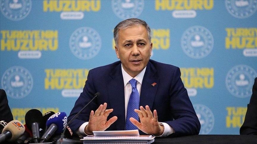 Yerlikaya duyurdu: 403 bin sürücüye işlem yapıldı Yerlikaya duyurdu: 403 bin sürücüye işlem yapıldı