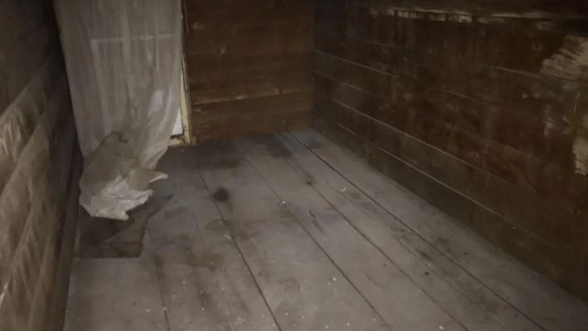 128 yıllık evinde gizli oda buldu: Görenler ‘uzak dur’ diyor 128 yıllık evinde gizli oda buldu: Görenler ‘uzak dur’ diyor