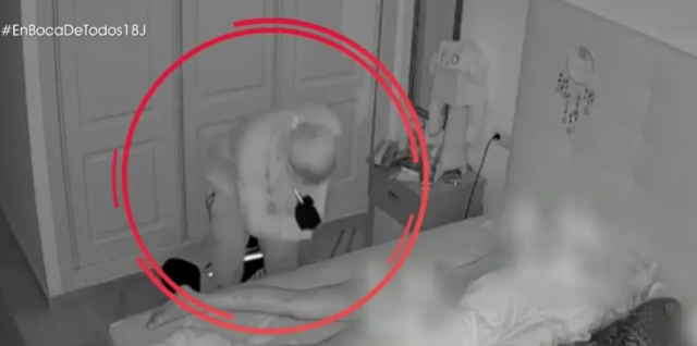 32 Dakikalık kâbus: Hırsız çıplak uyuyan kadının odasına 8 kez girdi 32 Dakikalık kâbus: Hırsız çıplak uyuyan kadının odasına 8 kez girdi