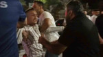 4 kat alkollü yakalandı, polis aracının camını kırdı 4 kat alkollü yakalandı, polis aracının camını kırdı