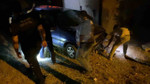 5 metreden şarampole uçan otomobil trafoya çarptı 5 metreden şarampole uçan otomobil trafoya çarptı