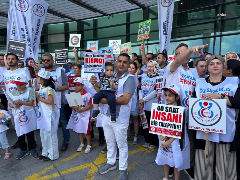 650 bin kamu işçisinin çocukları isyan etti: Anne ve babalarımız yoruldu 650 bin kamu işçisinin çocukları isyan etti: Anne ve babalarımız yoruldu