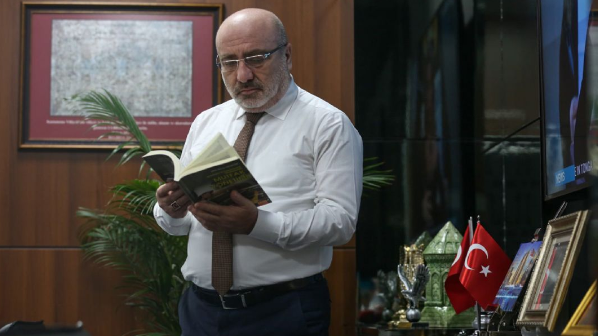 7 milyon TL’ye makam odasını yeniletti, YÖK ‘Rektör beyin takdiri’ yanıtını verdi 7 milyon TL’ye makam odasını yeniletti, YÖK ‘Rektör beyin takdiri’ yanıtını verdi