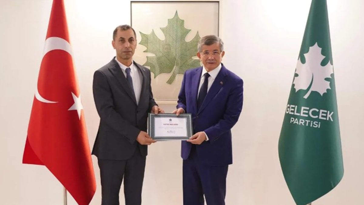 Ahmet Davutoğlu atamıştı: Gelecek Partisi İl Başkanı tacizden gözaltında Ahmet Davutoğlu atamıştı: Gelecek Partisi İl Başkanı tacizden gözaltında