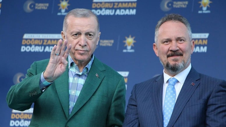 AKP’li vekilden tepki çeken sözler: Peygamberimiz ve Cumhurbaşkanımız hassas noktalarımız AKP’li vekilden tepki çeken sözler: Peygamberimiz ve Cumhurbaşkanımız hassas noktalarımız