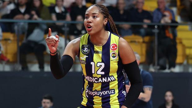 Ana Cristina’dan Fenerbahçe’ye kötü haber! Ana Cristina’dan Fenerbahçe’ye kötü haber!