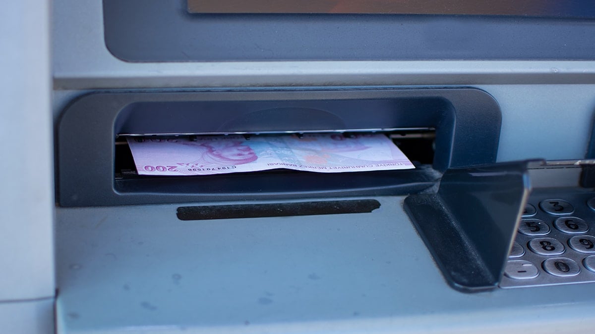 ATM’den para çekerken bilmeniz gereken 5 gerçek ATM’den para çekerken bilmeniz gereken 5 gerçek