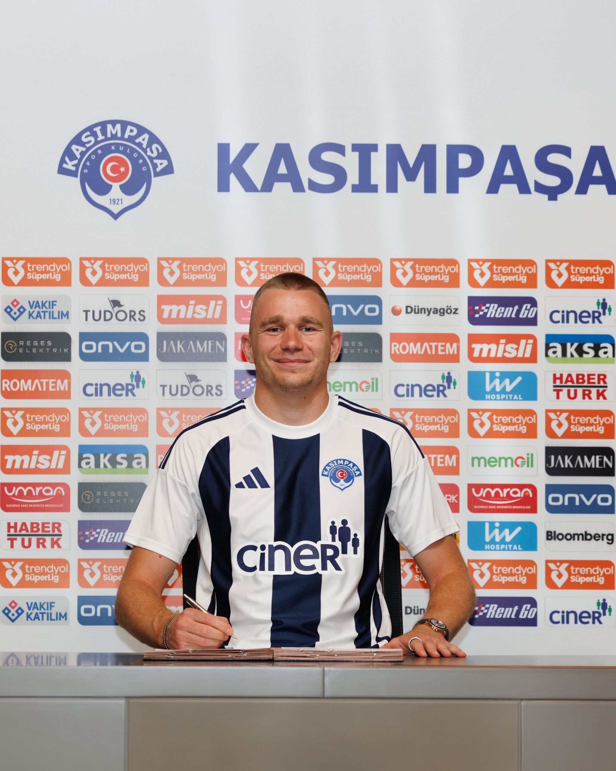 Attila Szalai, Süper Lig’e geri döndü Attila Szalai, Süper Lig’e geri döndü