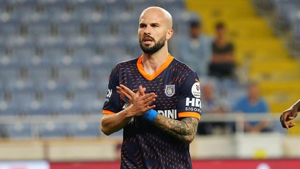 Başakşehir, Joao Figueiredo ile yollarını ayırdı! Başakşehir, Joao Figueiredo ile yollarını ayırdı!