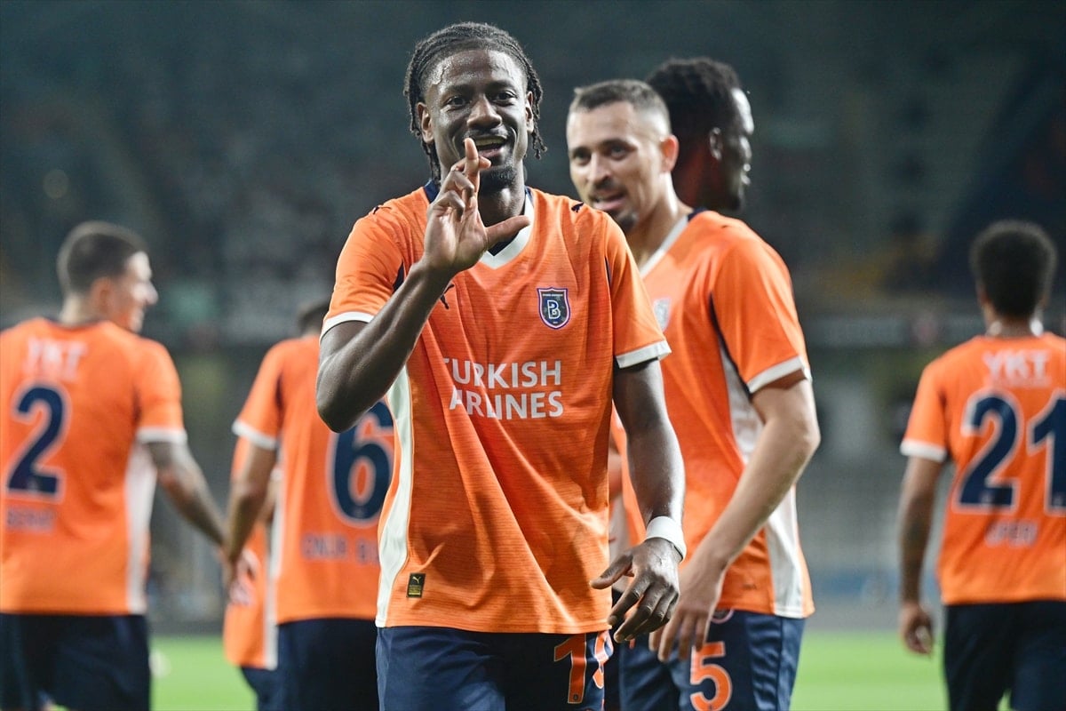 Başakşehir turu çok rahat geçti Başakşehir turu çok rahat geçti