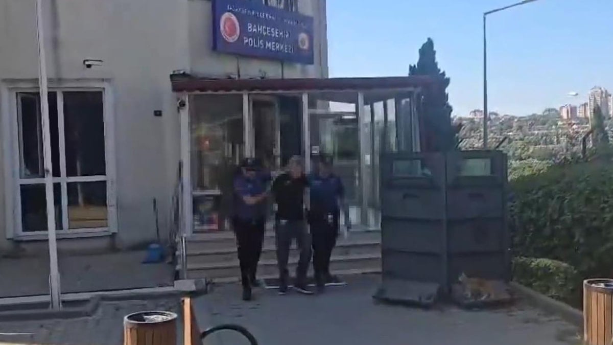 Başakşehir’de eşini bıçaklayarak öldürdü Başakşehir’de eşini bıçaklayarak öldürdü