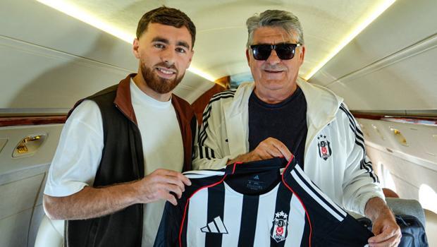 Beşiktaş resmen duyurdu! Orkun Kökçü, imza için İstanbul’da! Beşiktaş resmen duyurdu! Orkun Kökçü, imza için İstanbul’da!