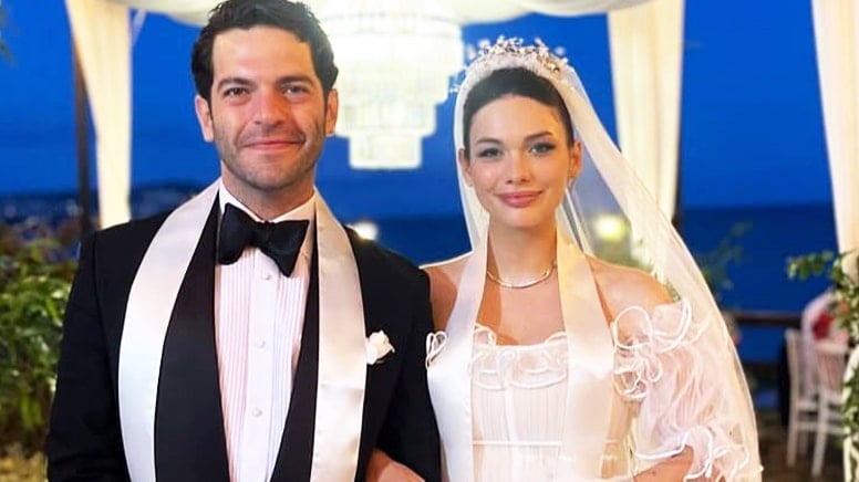 Beste Kökdemir düğün gününde bebek müjdesi verdi Beste Kökdemir düğün gününde bebek müjdesi verdi