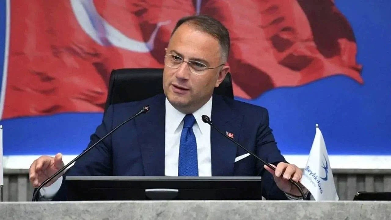 Beylikdüzü Belediye Başkanı Murat Çalık yarın ameliyata alınacak Beylikdüzü Belediye Başkanı Murat Çalık yarın ameliyata alınacak