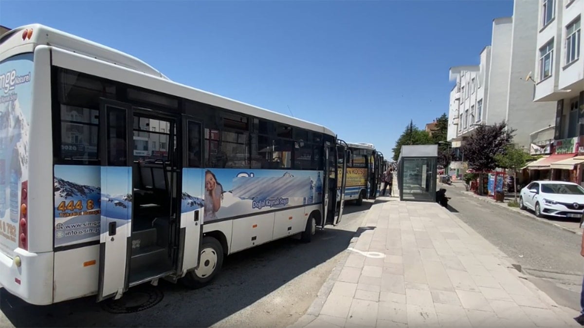 Bir ilde daha taksi ve dolmuşa zam geldi Bir ilde daha taksi ve dolmuşa zam geldi