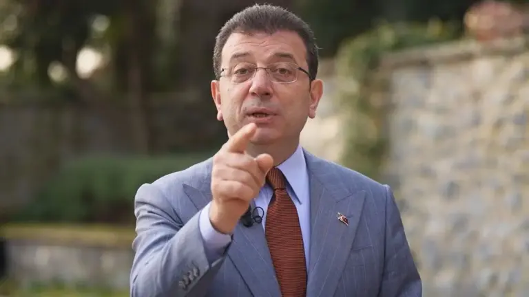 ‘Bu millet sizi asla affetmeyecek’ diyerek seslendi… İmamoğlu’ndan iktidara ‘Melen’ ve ‘Sazlıdere’ tepkisi: ‘İhanetinize devam ediyorsunuz!’ ‘Bu millet sizi asla affetmeyecek’ diyerek seslendi… İmamoğlu’ndan iktidara ‘Melen’ ve ‘Sazlıdere’ tepkisi: ‘İhanetinize devam ediyorsunuz!’