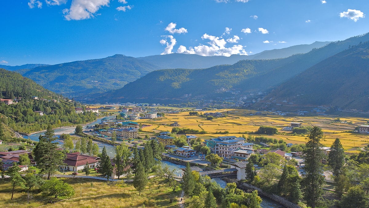 Bu ülkede günlük 100 dolar vergi var ama turistler akın ediyor Bu ülkede günlük 100 dolar vergi var ama turistler akın ediyor