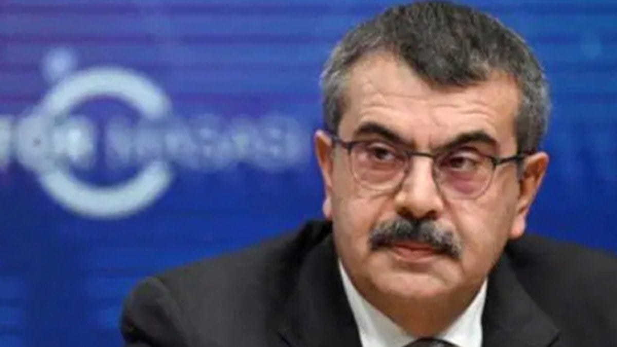 Bu yıl 10 Kasım’da okullar tatil! CHP ayağa kalktı: Yazıklar olsun Bu yıl 10 Kasım’da okullar tatil! CHP ayağa kalktı: Yazıklar olsun
